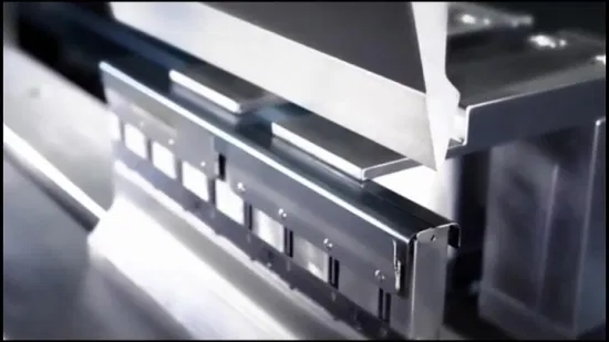 Servizio di ricambi per macchine piegatrici per stampaggio lamiera d'ottone, taglio laser, fabbricazione di lamiere